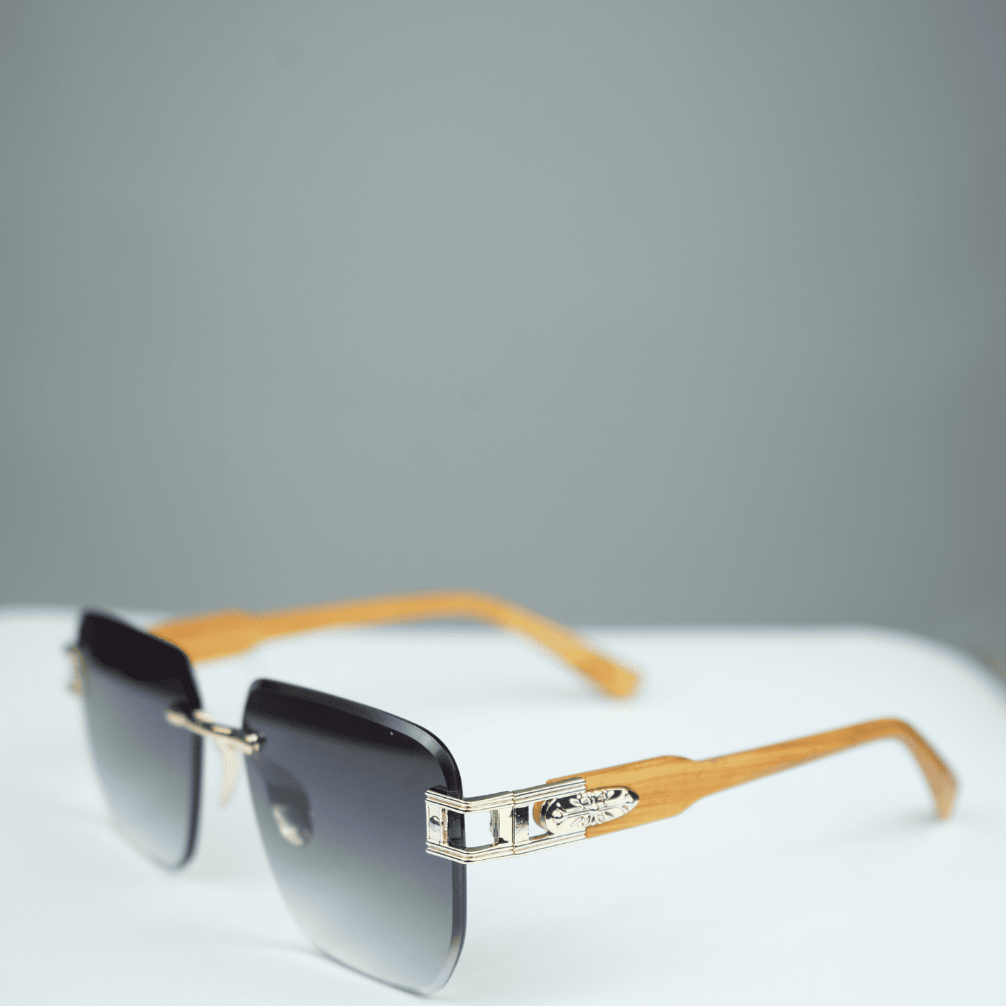 Rimless Gradient Square Sunglasses – Sleek & Stylish