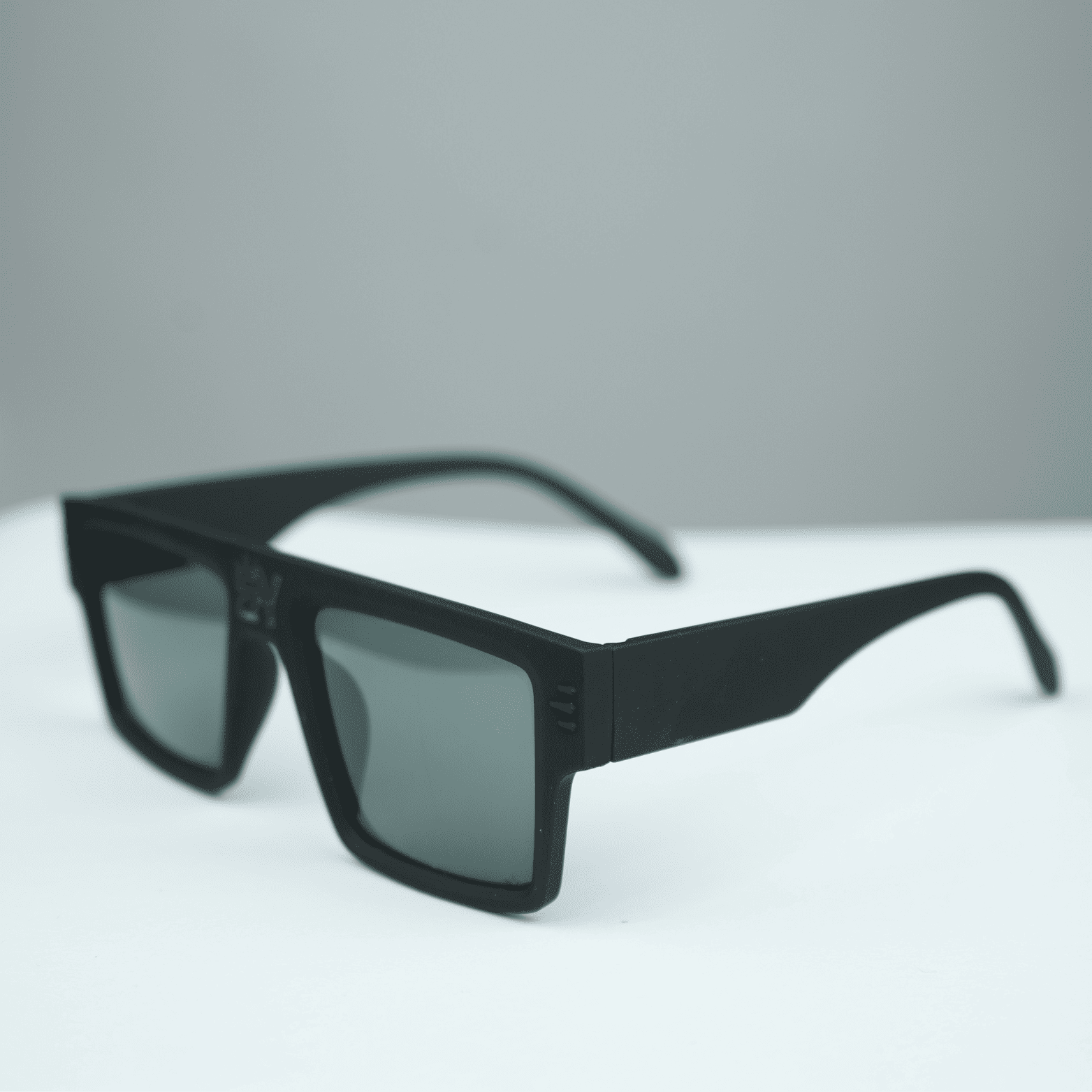 Bold Square Frame Sunglasses