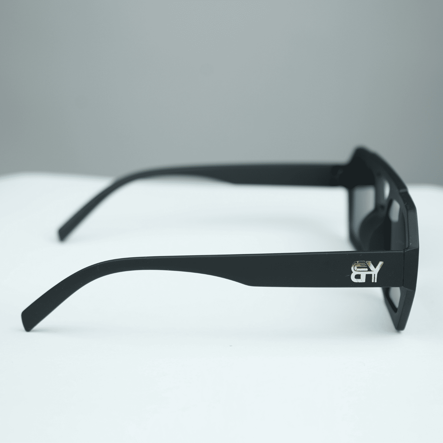 Reflective Sports Style Sunglasses 