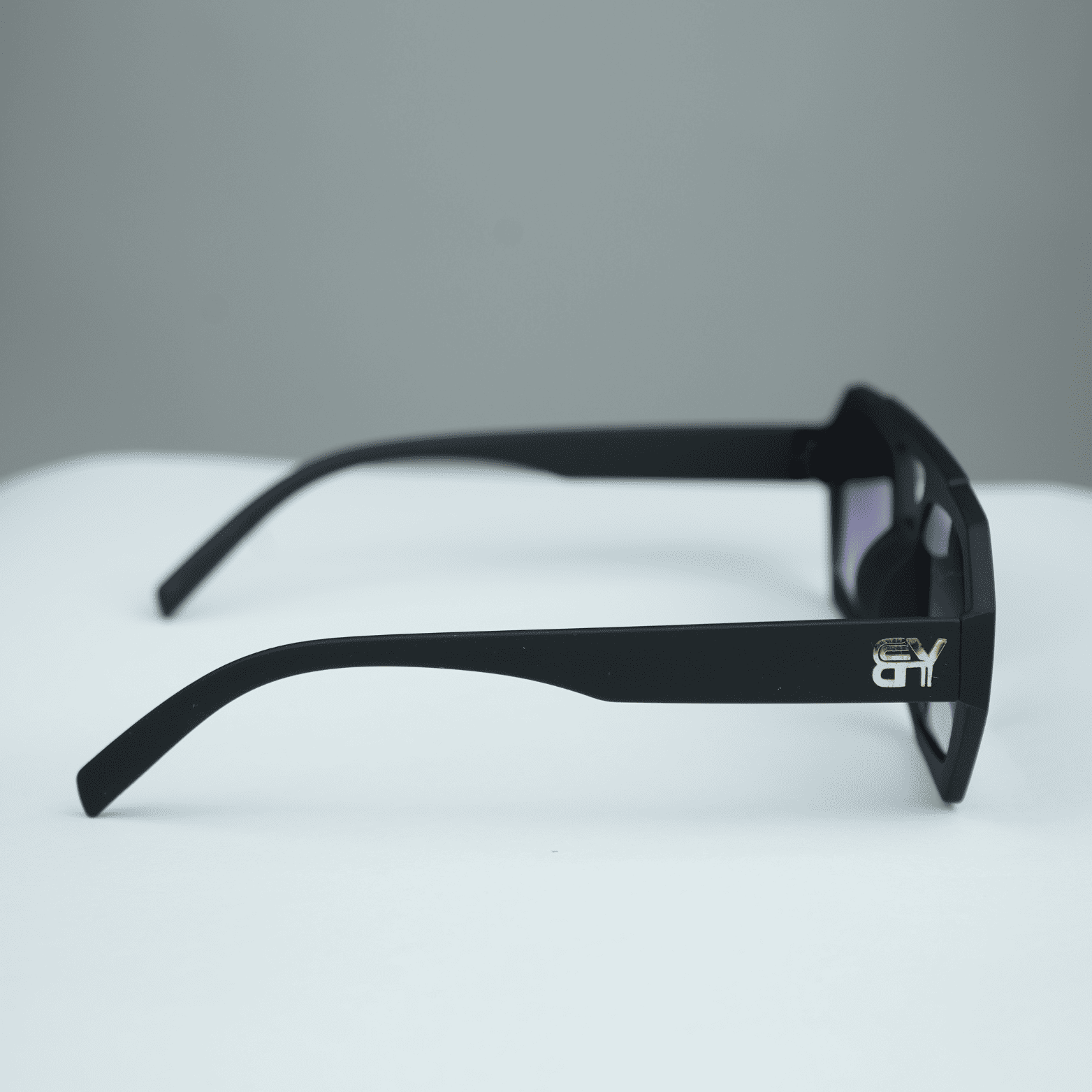 Reflective Sports Style Sunglasses 