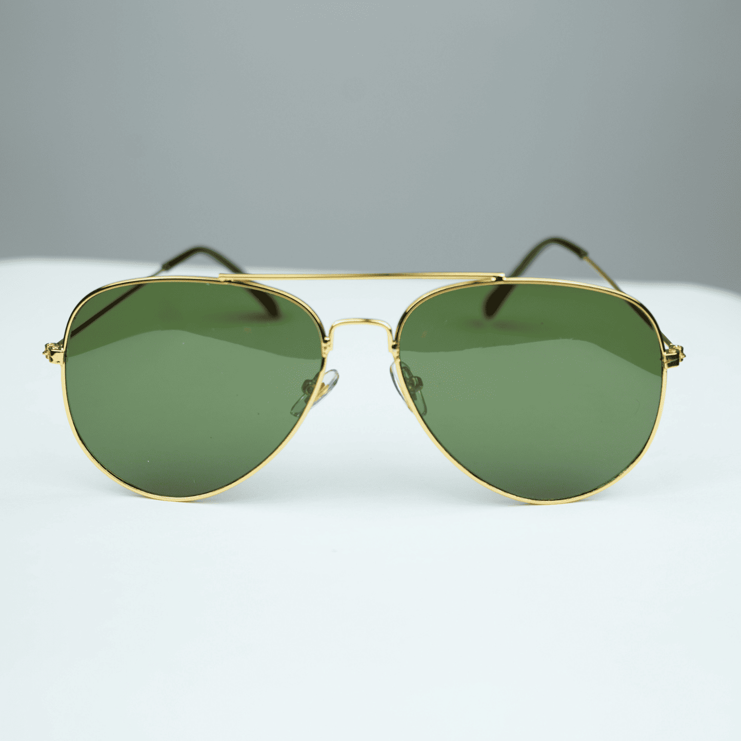 Classic Gold Aviator Sunglasses – UV Protected