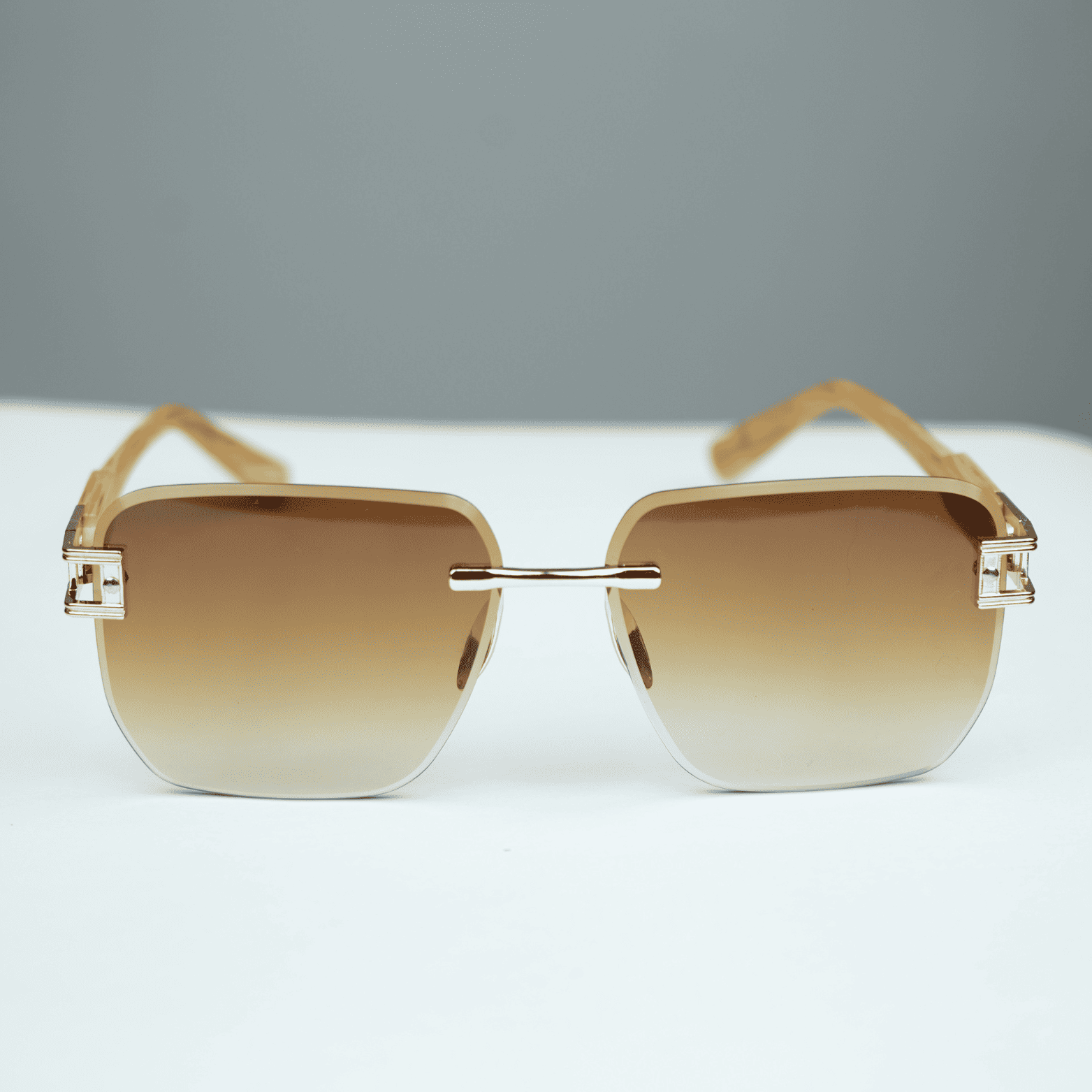 Rimless Gradient Square Sunglasses – Sleek & Stylish