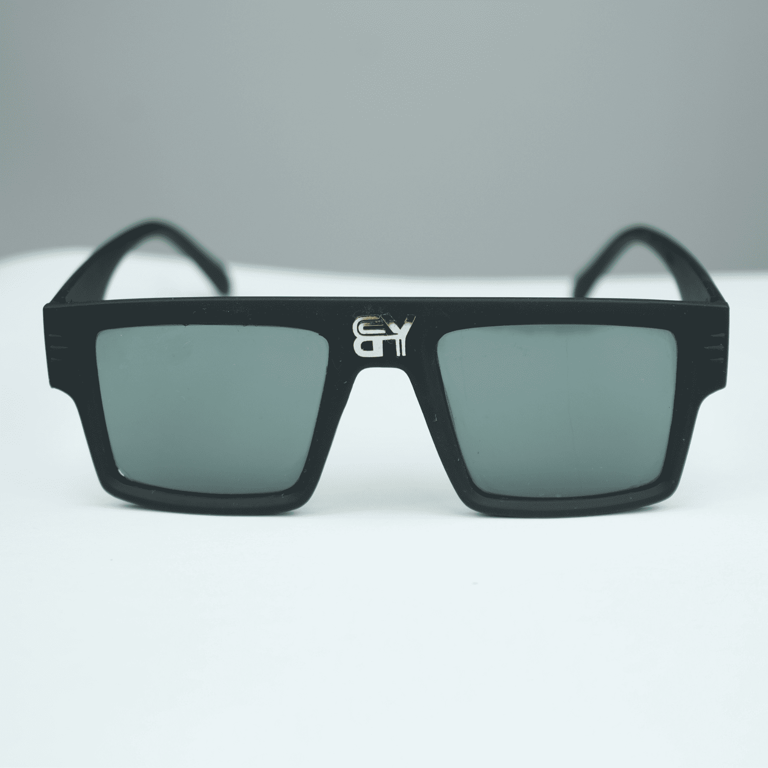Bold Square Frame Sunglasses