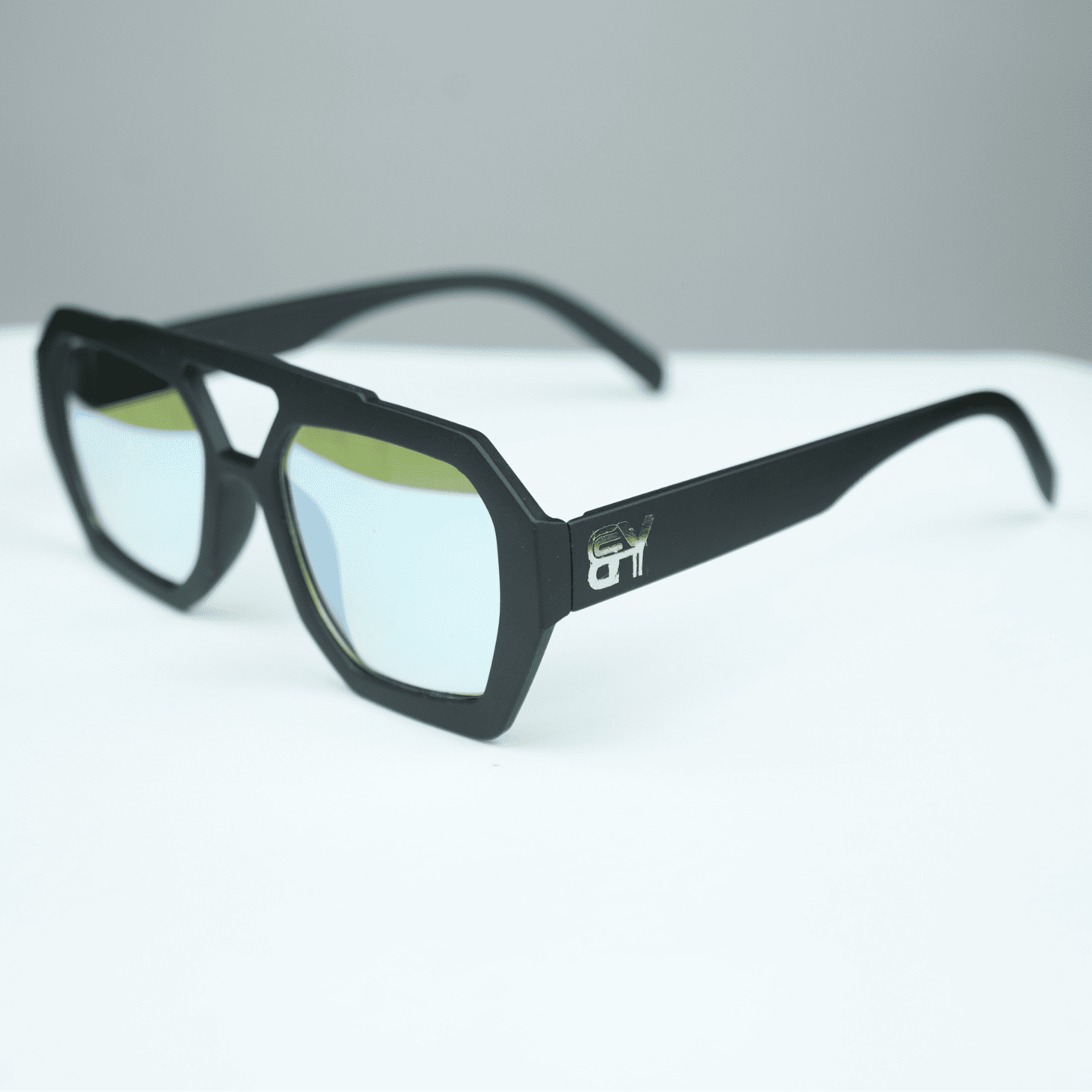 Reflective Sports Style Sunglasses 