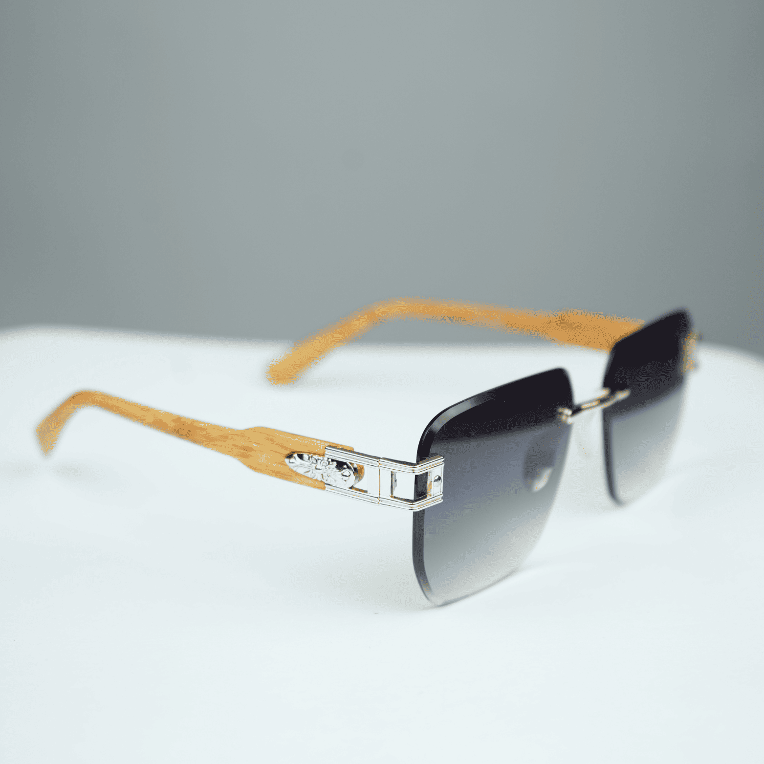 Rimless Gradient Square Sunglasses – Sleek & Stylish