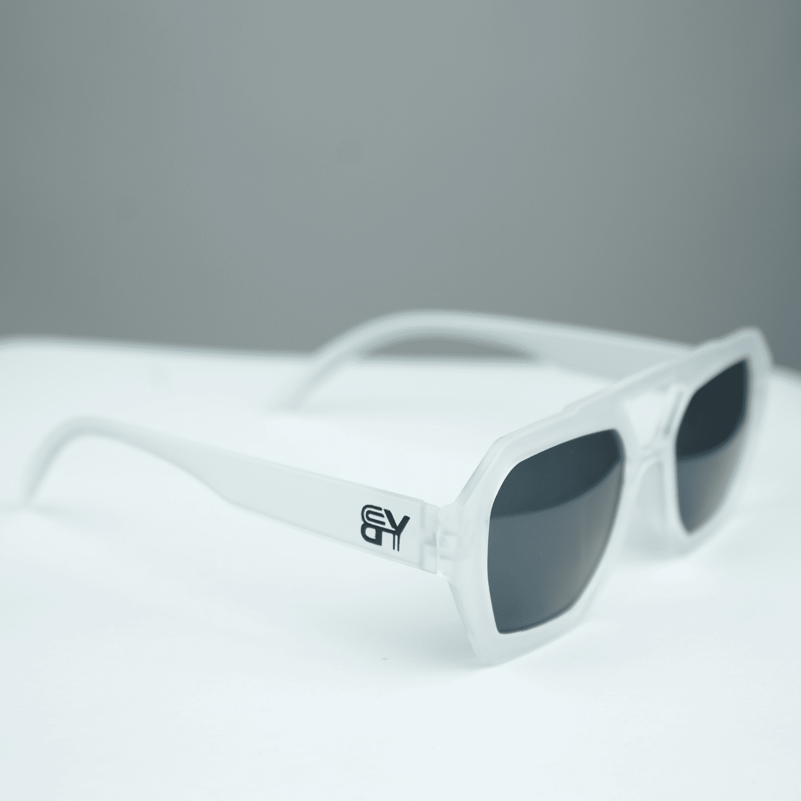 Reflective Sports Style Sunglasses 