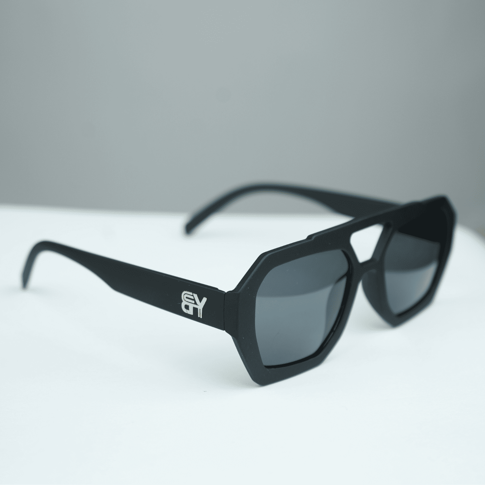 Reflective Sports Style Sunglasses 