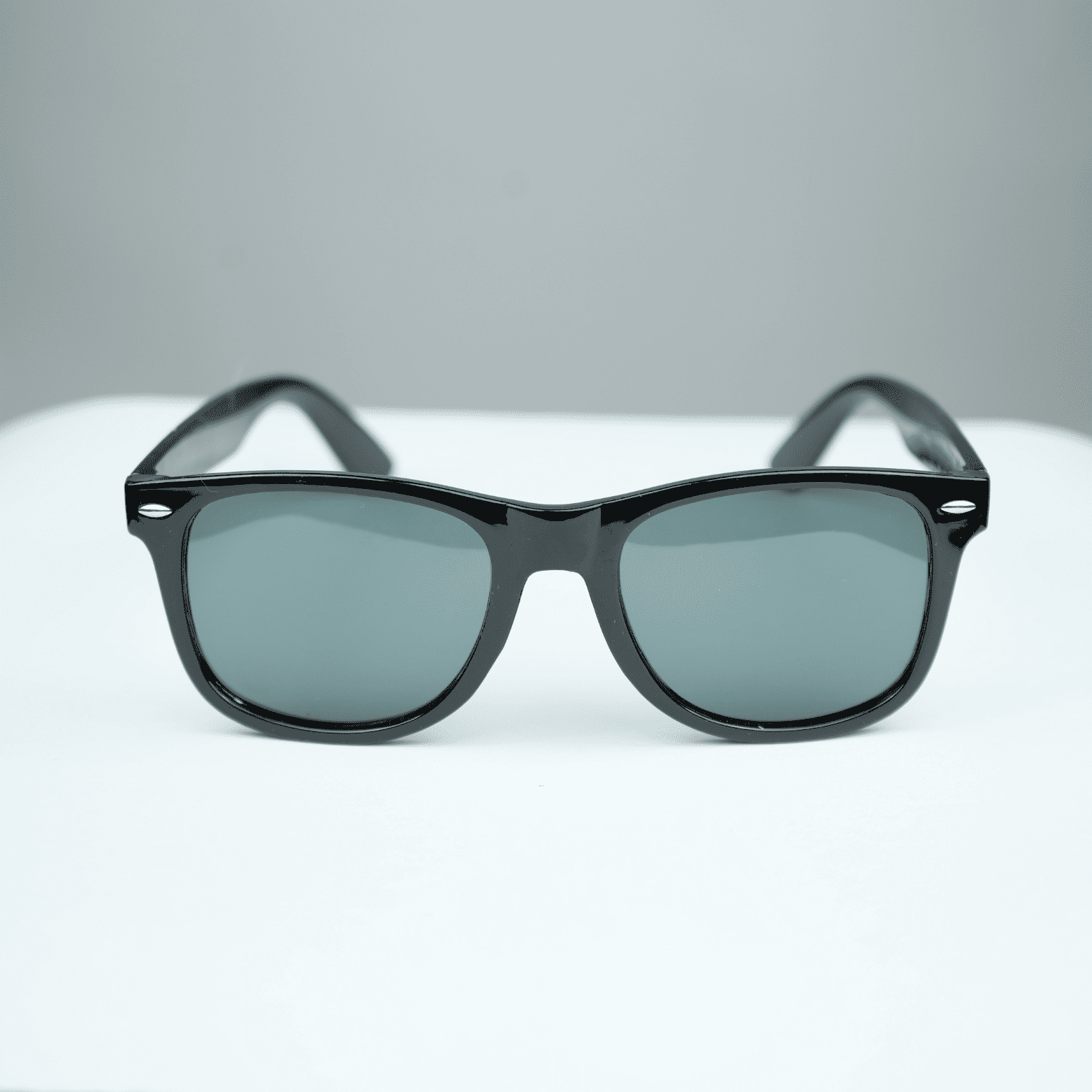 Stylish UV Protected Sunglasses 