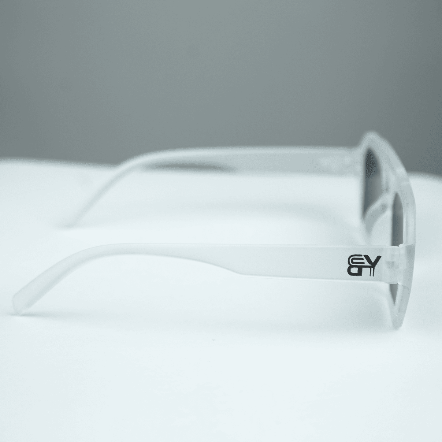 Reflective Sports Style Sunglasses 
