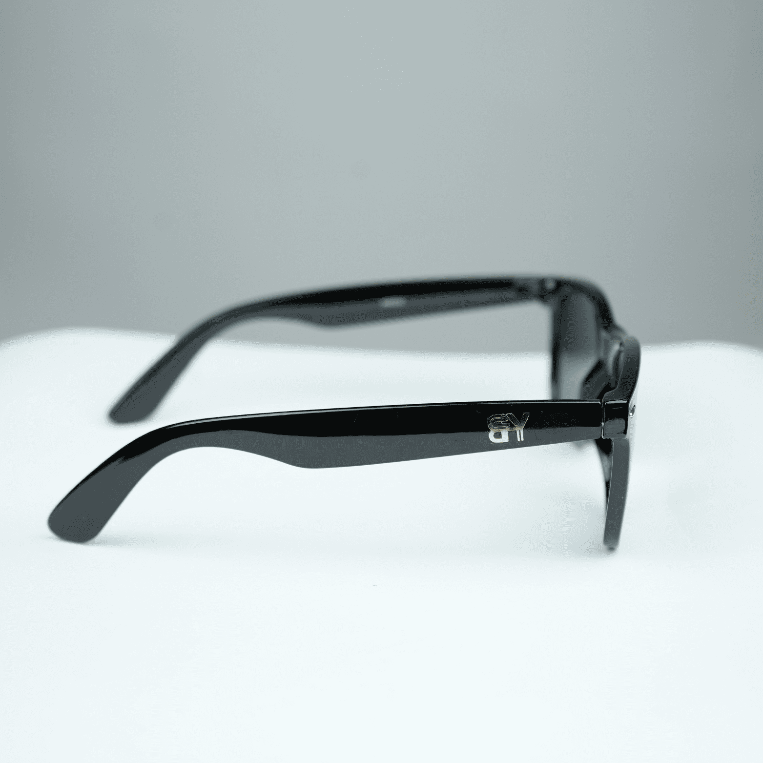 Stylish UV Protected Sunglasses 